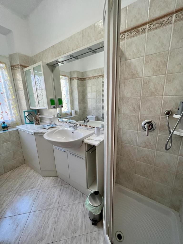 La Casa Di Ele, Parcheggio Privato Gratuito Lägenhet La Spezia Exteriör bild